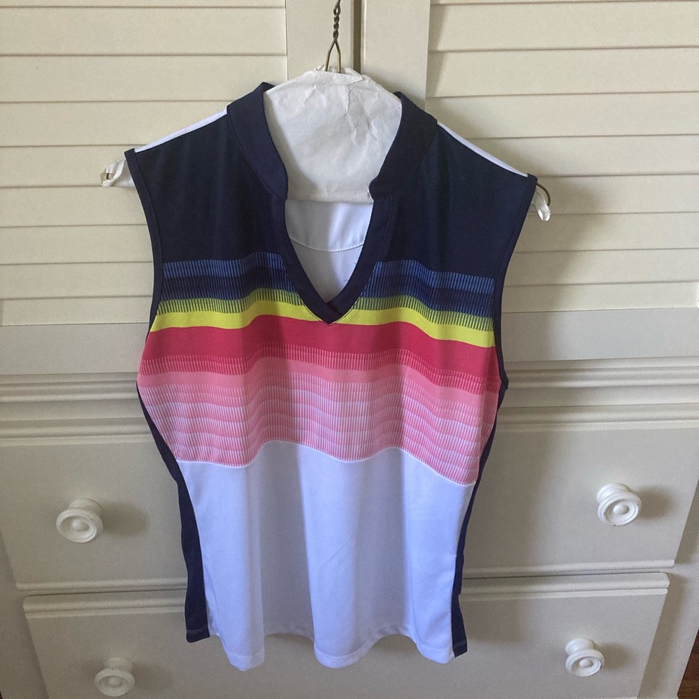 Call away sleeveless golf top